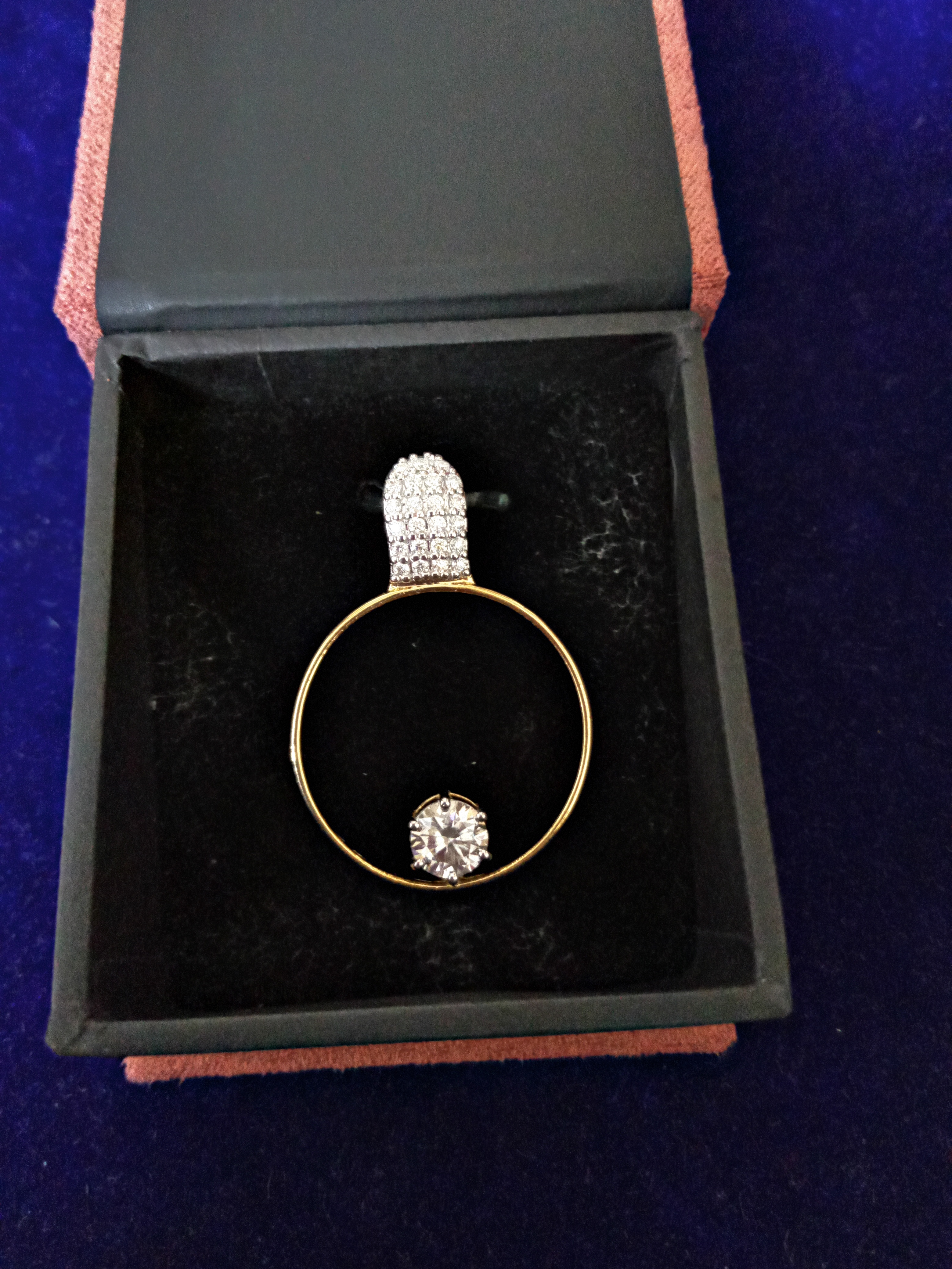 Round Minimalist Solitaire Pendant