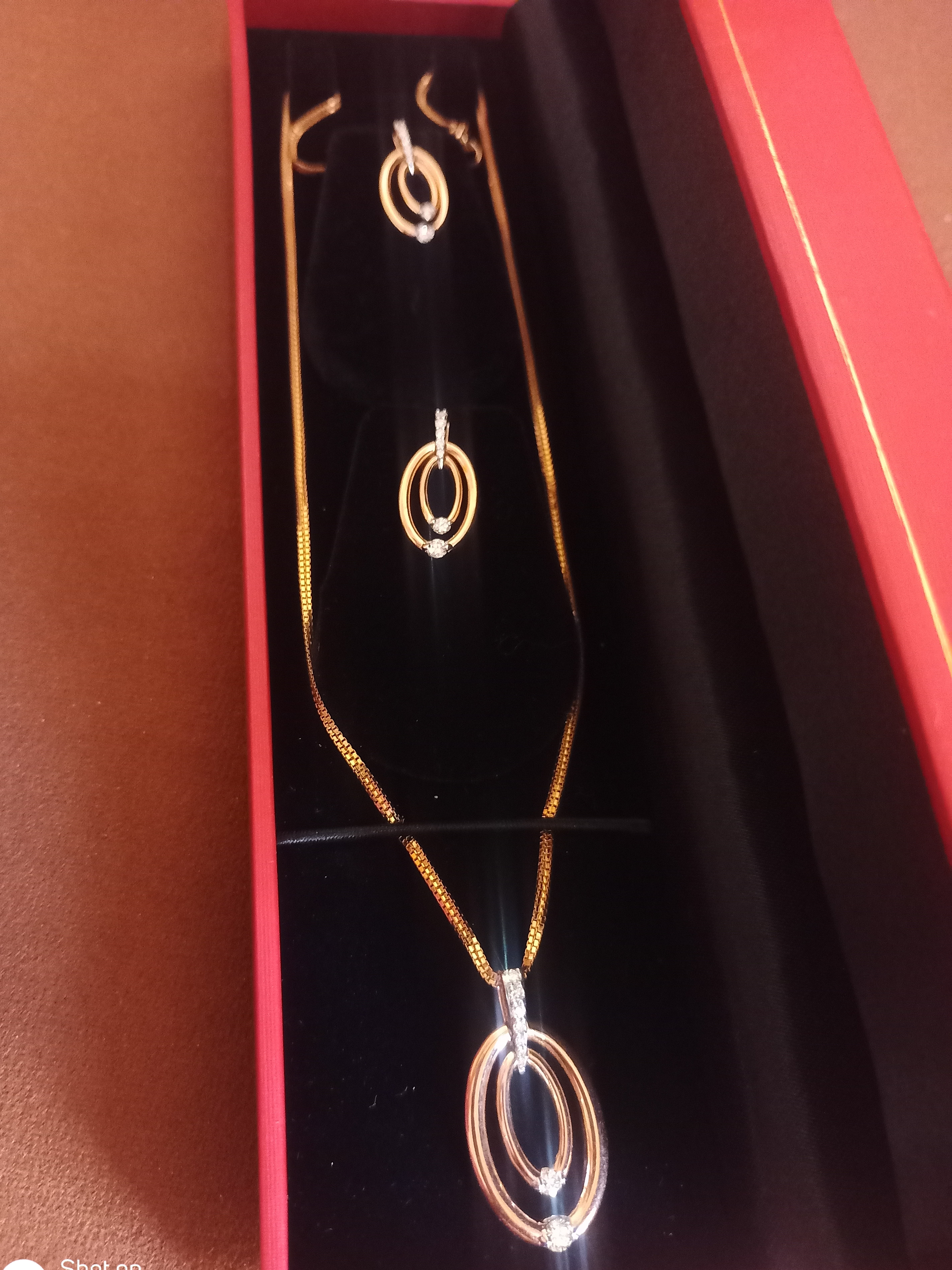 Graceful Minimalism Pendant set